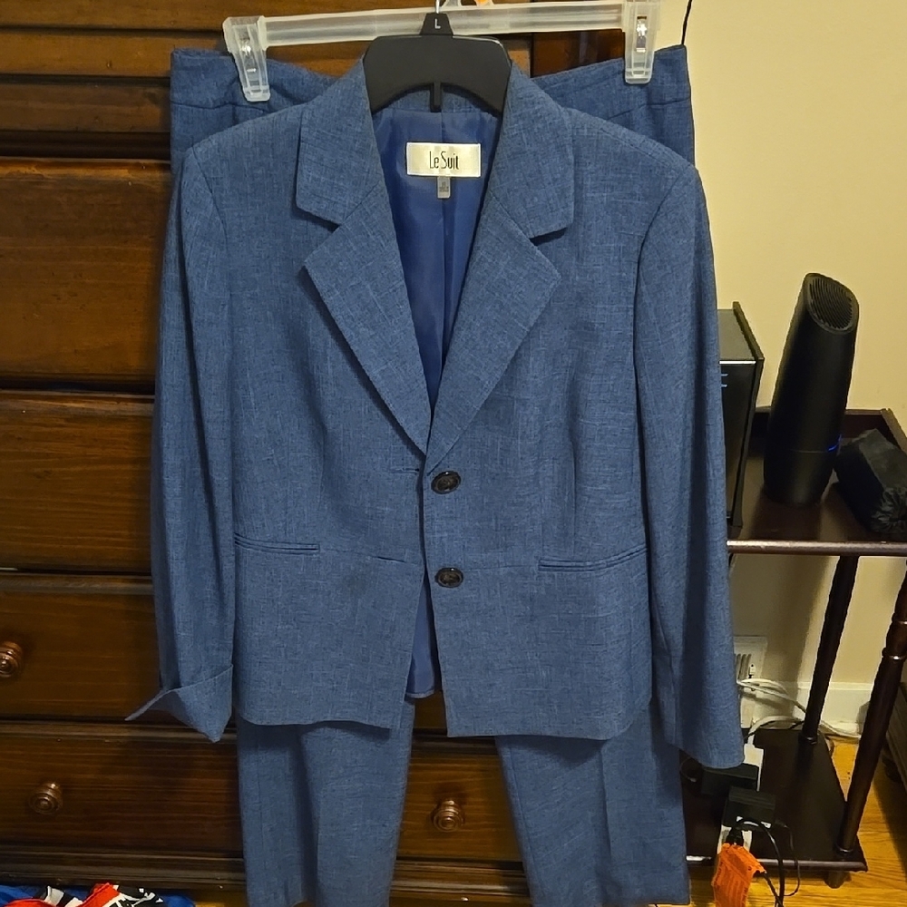 Le Suit Blue Womens Pantsuit